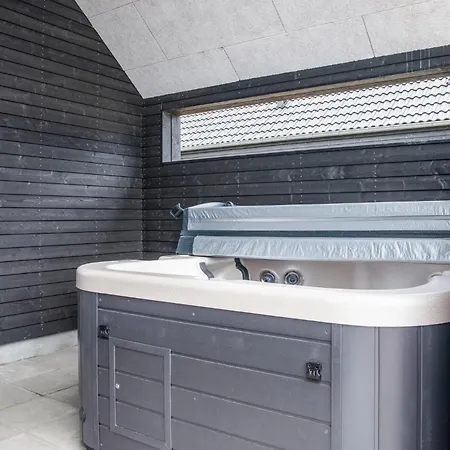 Stunning In Romo With Wifi Feriehus *